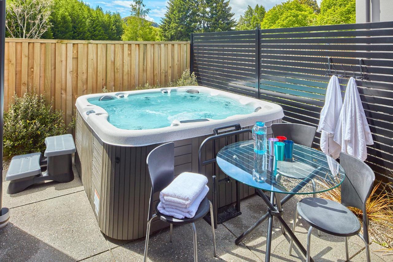 Arthurs Point Retreat - With Hot Tub Куийнстаун Екстериор снимка